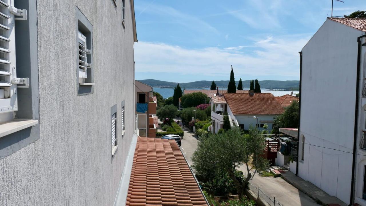 Apartments Villa Agatha Sveti Filip i Jakov Buitenkant foto