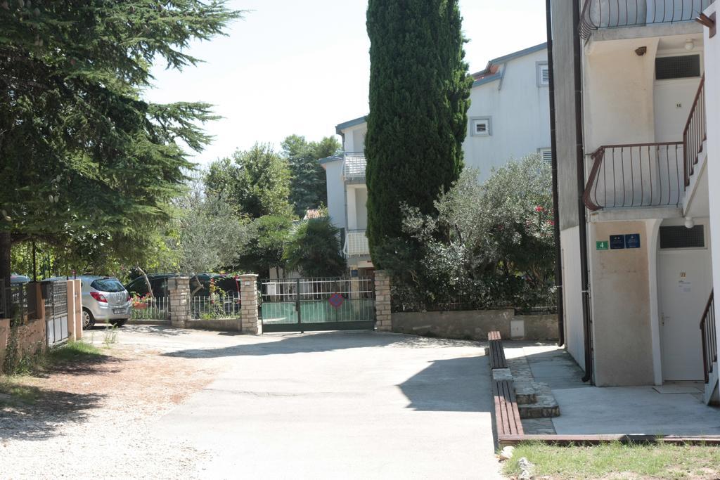 Apartments Villa Agatha Sveti Filip i Jakov Buitenkant foto